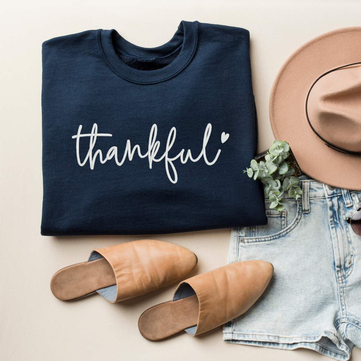 Embroidered Thankful Thanksgiving crewneck Sweatshirt