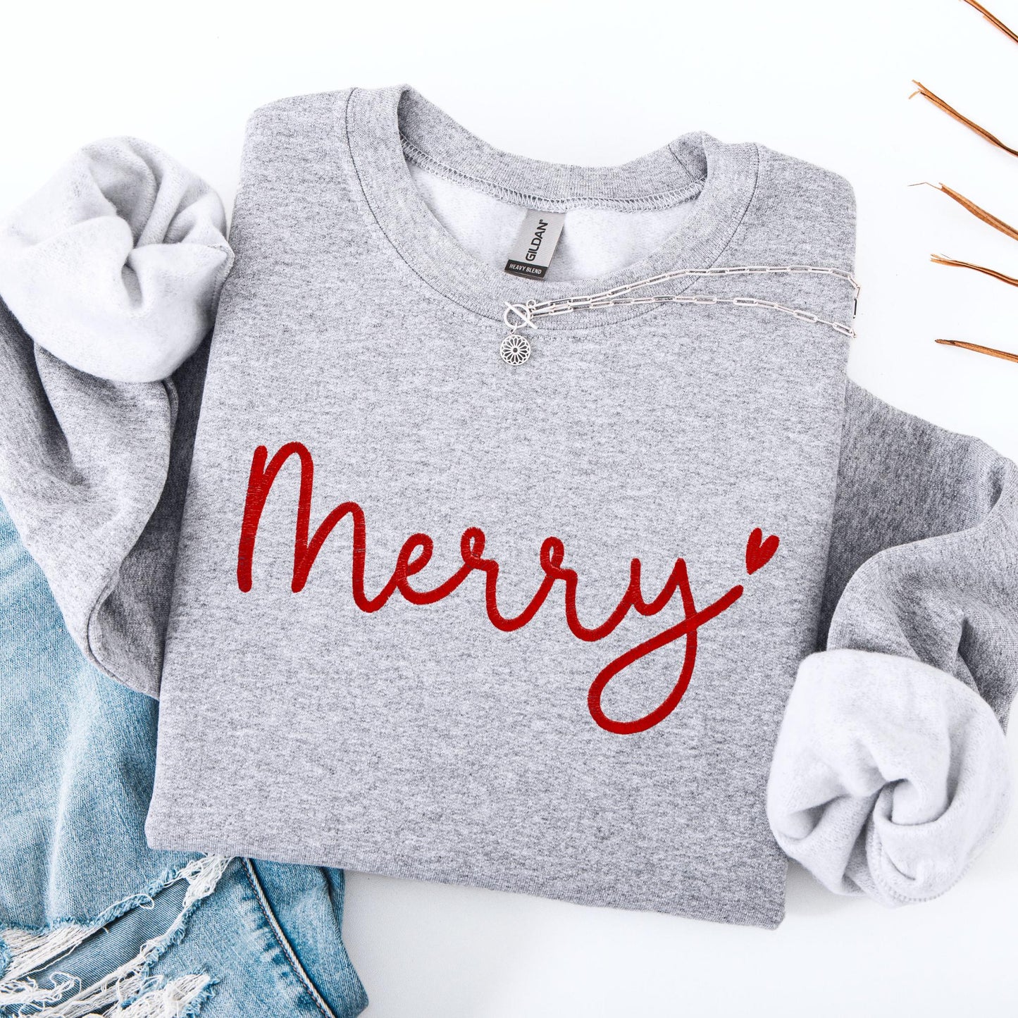 Embroidered "Merry" Christmas Sweatshirt: Retro Holiday Crewneck
