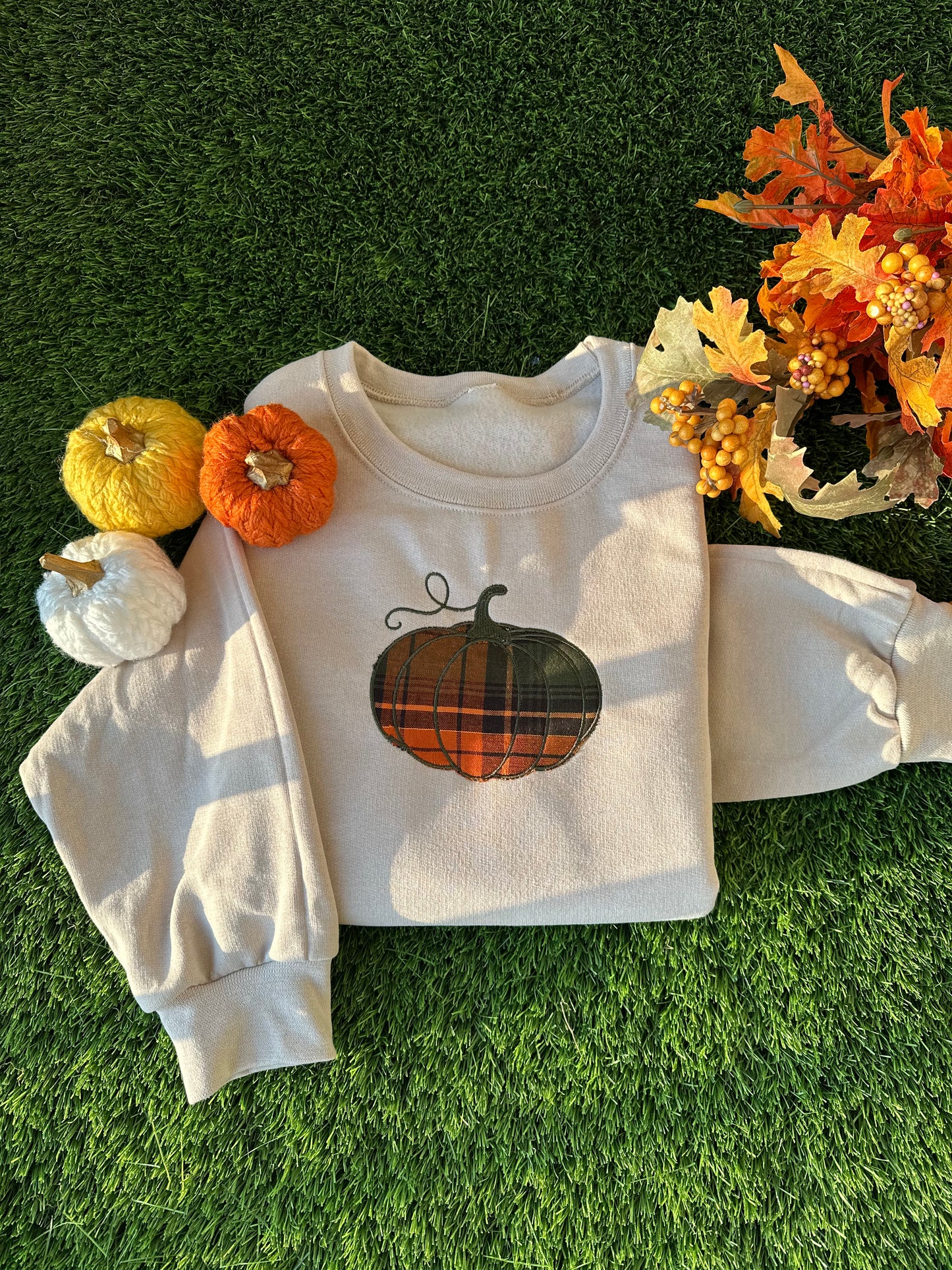 Plaid Pumpkin Embroidered Fall Crewneck sweatshirt