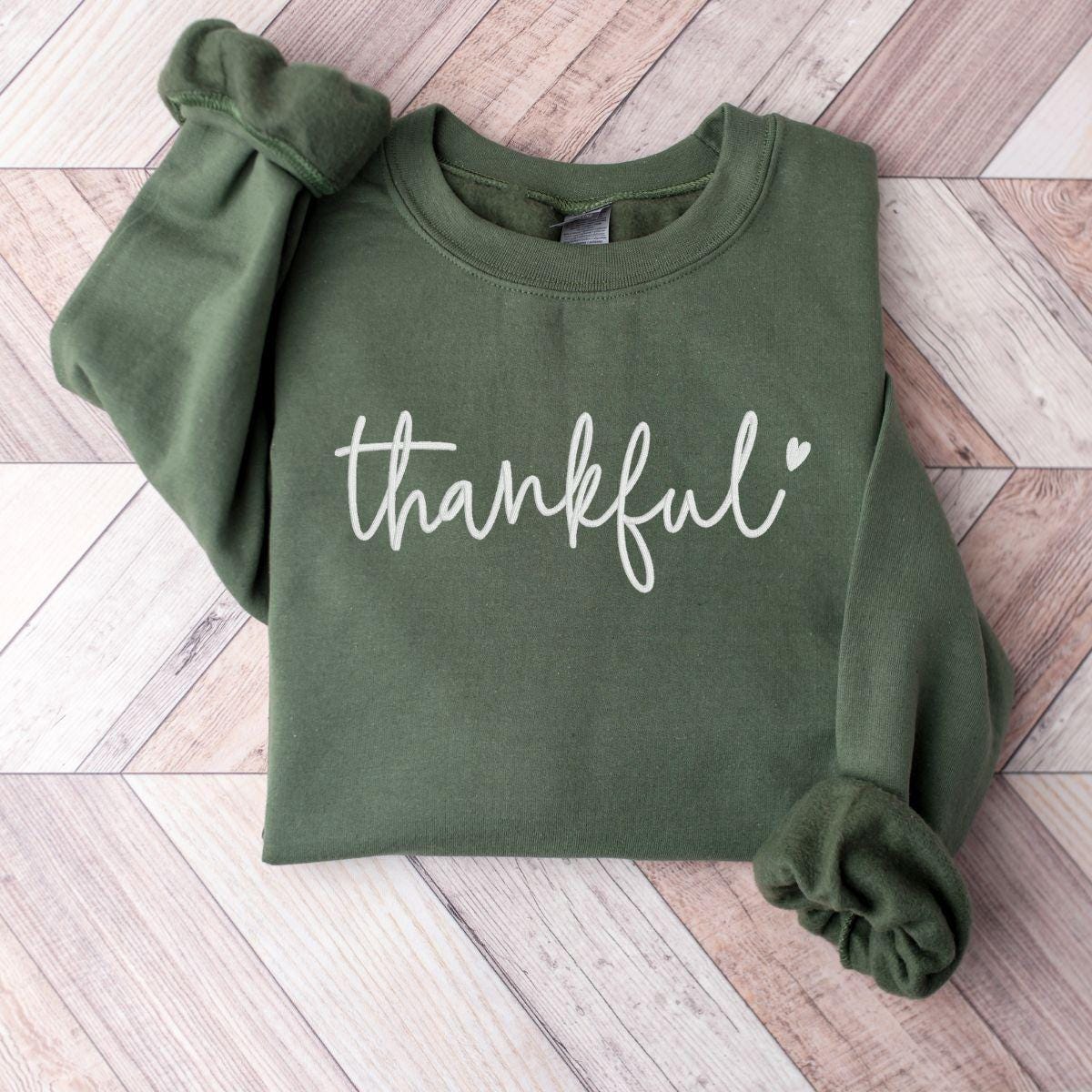 Embroidered Christian Faith "Thankful" Crewneck Sweatshirt: Cozy Appreciation Sweater Gift for Her